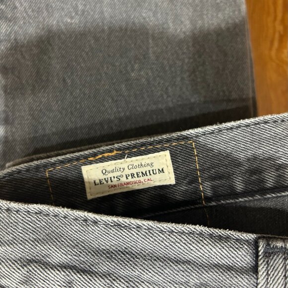 501 '93 Straight Fit Selvedge Men's Jeans 32x32 - Picture 3 of 3